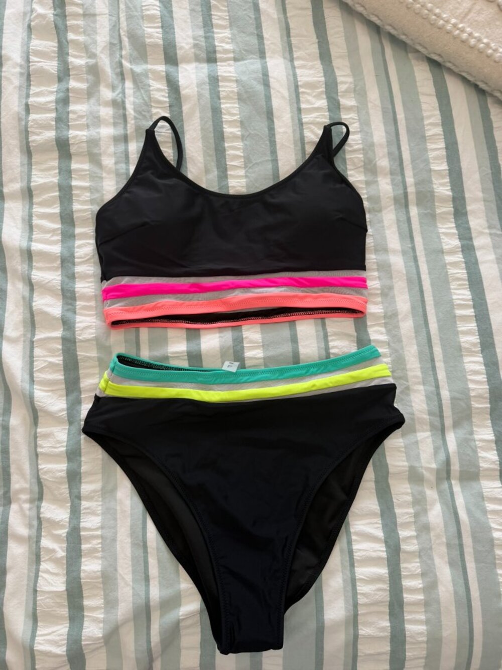 Popvil Black Colorblock Bikini Set – Size Large